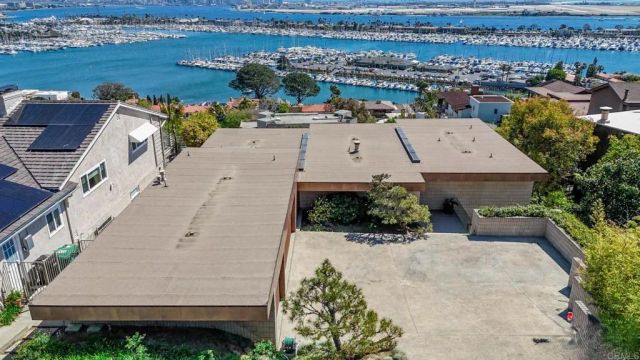 711 Armada, San Diego, CA 92106