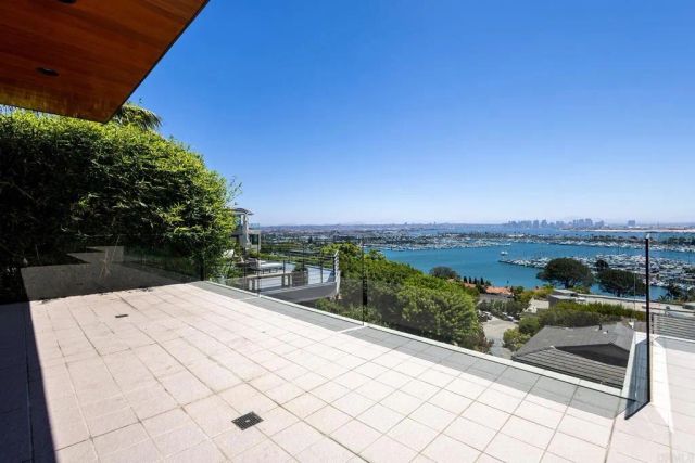711 Armada, San Diego, CA 92106