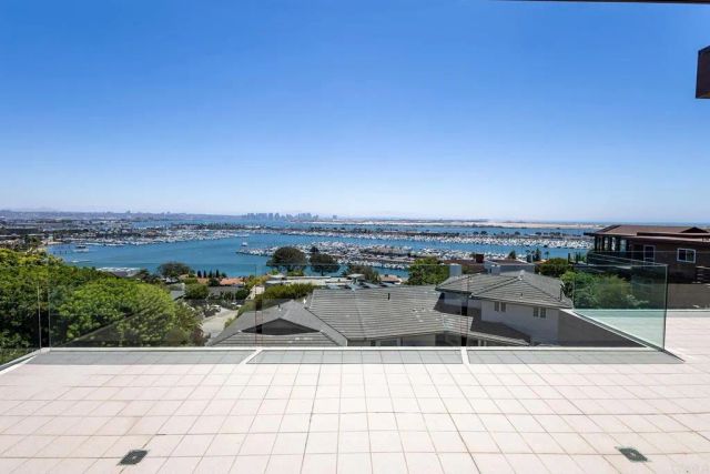 711 Armada, San Diego, CA 92106