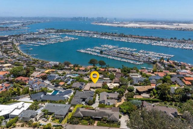 711 Armada, San Diego, CA 92106