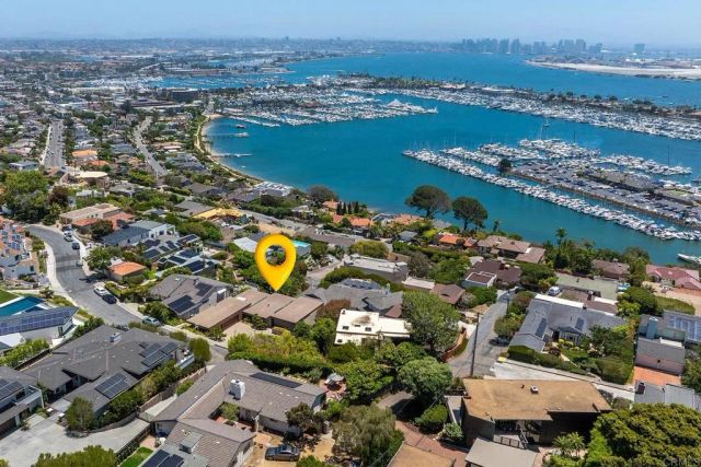 711 Armada, San Diego, CA 92106