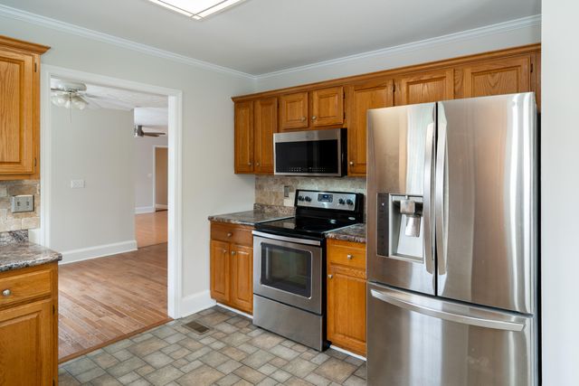 82 Edgewater Drive, Ringgold, GA 30736