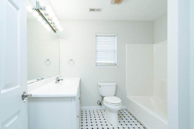 82 Edgewater Drive, Ringgold, GA 30736