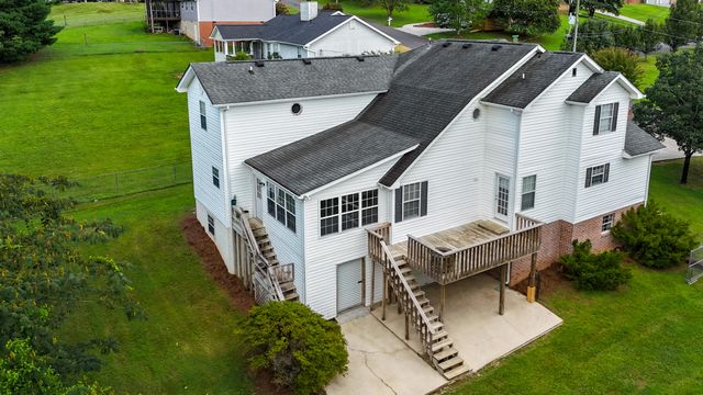 82 Edgewater Drive, Ringgold, GA 30736