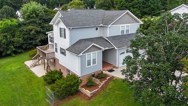 82 Edgewater Drive, Ringgold, GA 30736