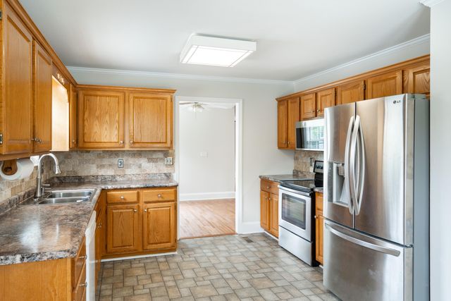 82 Edgewater Drive, Ringgold, GA 30736