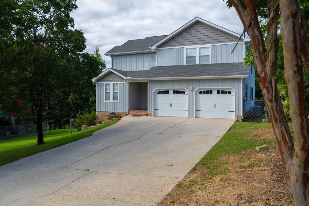 82 Edgewater Drive, Ringgold, GA 30736