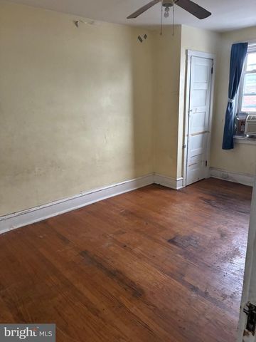 6612 LOTUS RD, Philadelphia, PA 19151
