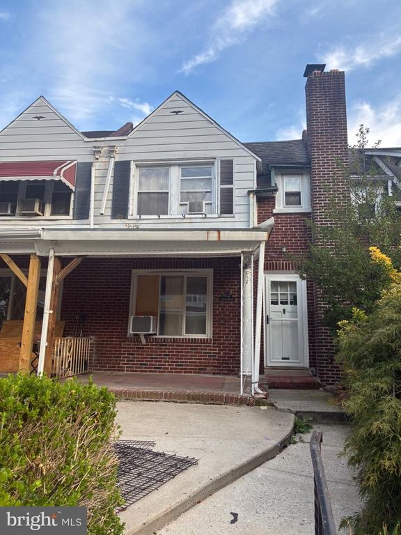 6612 LOTUS RD, Philadelphia, PA 19151