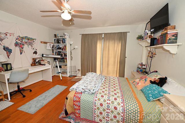 86 King Arthurs Court, Hickory, NC 28601