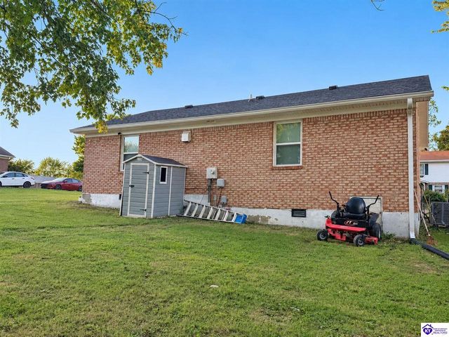 83 Tall Oak Court, Elizabethtown, KY 42701
