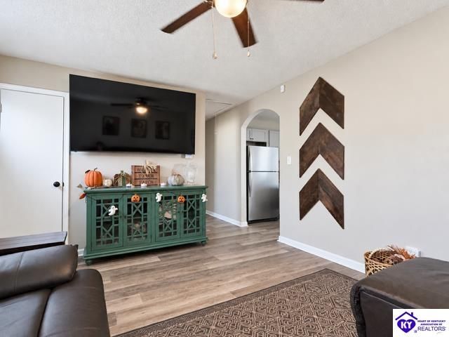 83 Tall Oak Court, Elizabethtown, KY 42701