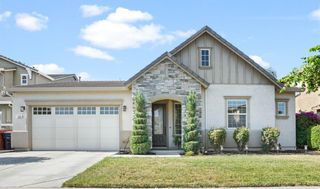 1261 Sweet Briar Dr, Patterson, CA 95363