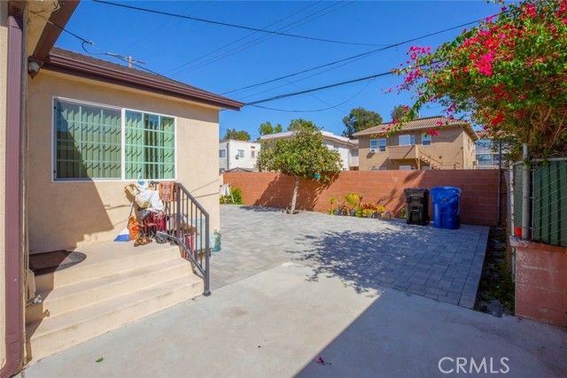 836 Edgemont Street, Los Angeles, CA 90029