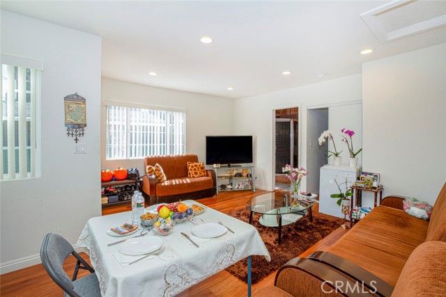 836 Edgemont Street, Los Angeles, CA 90029