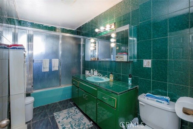 836 Edgemont Street, Los Angeles, CA 90029