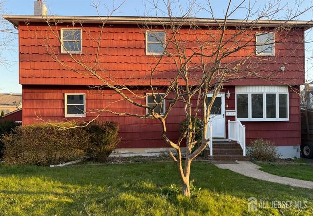 35 N Fiat Avenue, Iselin, NJ 08830