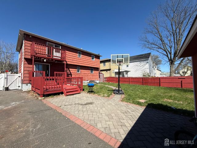 35 N Fiat Avenue, Iselin, NJ 08830