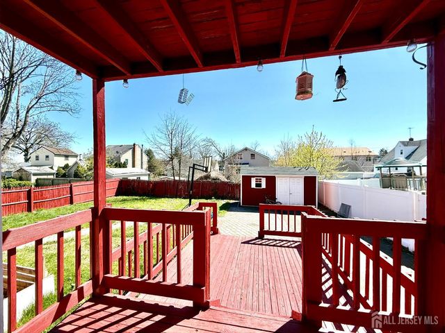35 N Fiat Avenue, Iselin, NJ 08830