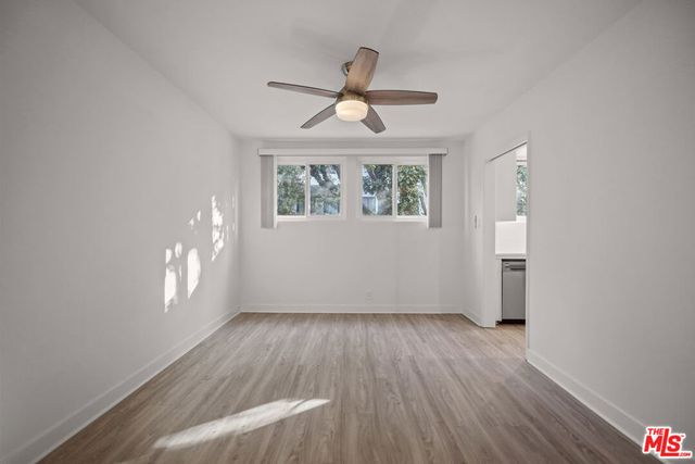 605 S Barrington Avenue 17, Los Angeles, CA 90049