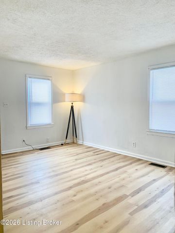 1601 Clara Ave, Louisville, KY 40215