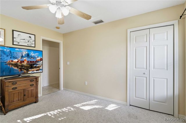 540 N Lake Circle, Crystal River, FL 34429