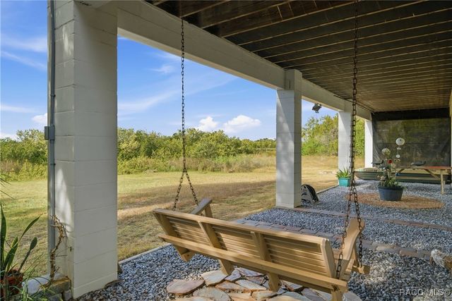 540 N Lake Circle, Crystal River, FL 34429