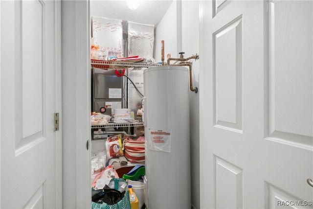 540 N Lake Circle, Crystal River, FL 34429