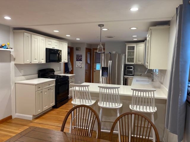 22 Farwell Ave, Boston, MA 02136