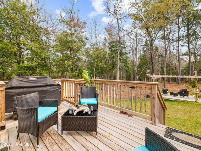 167 Evergreen Forest Court, Sneads Ferry, NC 28460