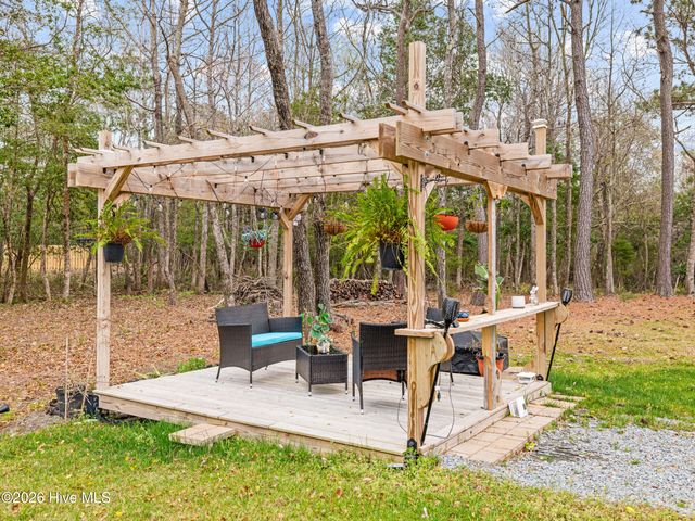 167 Evergreen Forest Court, Sneads Ferry, NC 28460