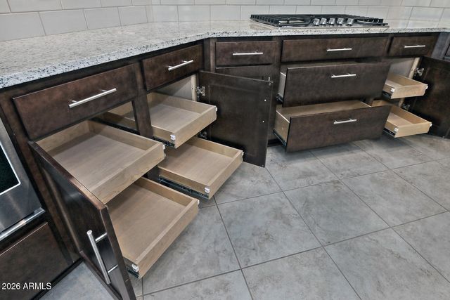 8180 W SILVER SPRING Way, Florence, AZ 85132