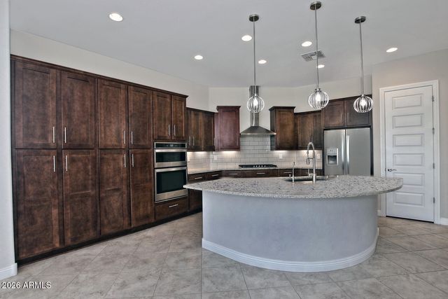 8180 W SILVER SPRING Way, Florence, AZ 85132