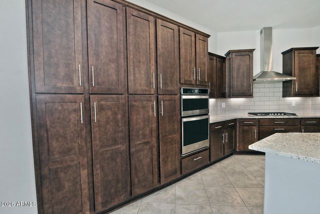 8180 W SILVER SPRING Way, Florence, AZ 85132