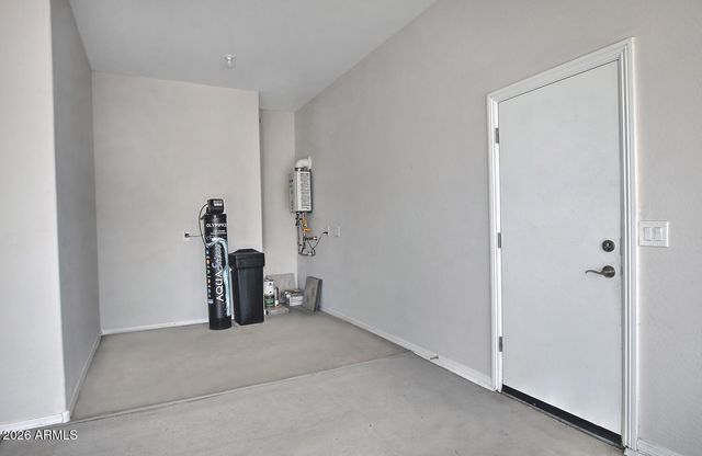 8180 W SILVER SPRING Way, Florence, AZ 85132