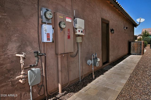 8180 W SILVER SPRING Way, Florence, AZ 85132