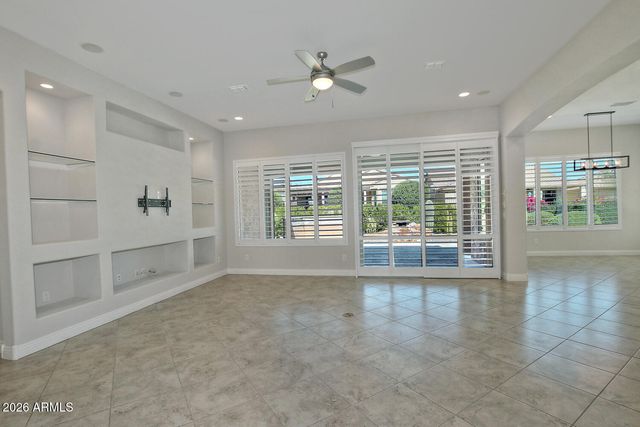 8180 W SILVER SPRING Way, Florence, AZ 85132