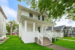 1817 Victoria Avenue, North Chicago, IL 60064