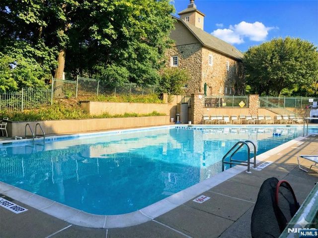 1148 Garrison Court, Mahwah, NJ 07430