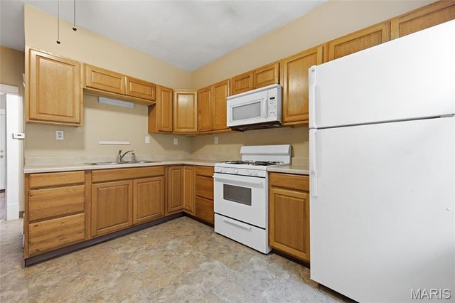 4756 Hannover Avenue, St Louis, MO 63123