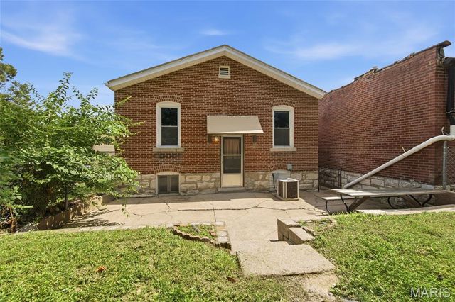 4756 Hannover Avenue, St Louis, MO 63123