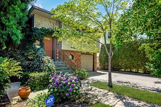 67 Cedar Place, Floral Park, NY 11001