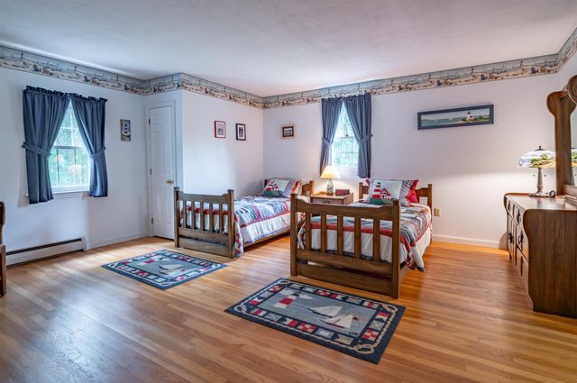 6 Gerard Drive, Merrimack, NH 03054