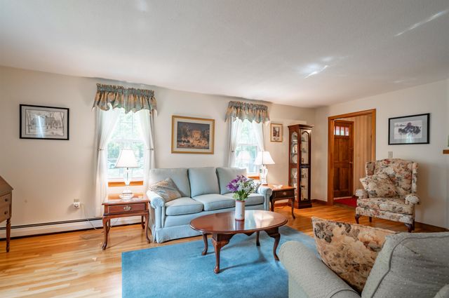 6 Gerard Drive, Merrimack, NH 03054
