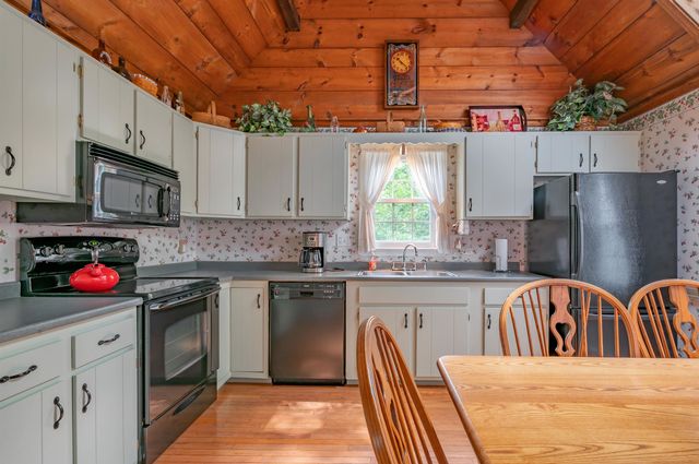 6 Gerard Drive, Merrimack, NH 03054