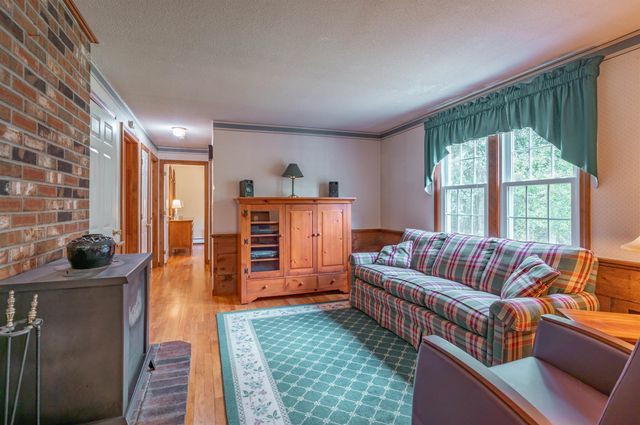 6 Gerard Drive, Merrimack, NH 03054