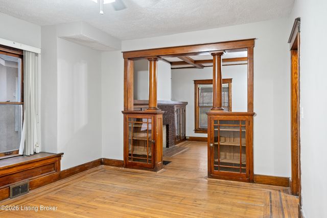 4026 W Broadway, Louisville, KY 40211