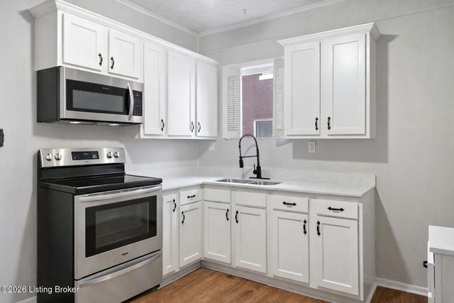 4026 W Broadway, Louisville, KY 40211