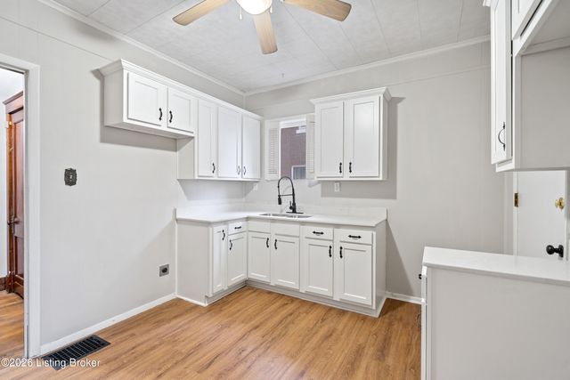 4026 W Broadway, Louisville, KY 40211