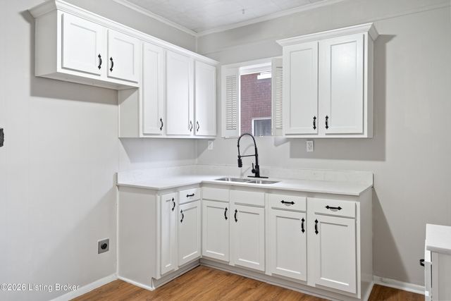 4026 W Broadway, Louisville, KY 40211